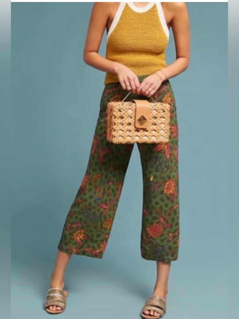 Anthropologie Olive Floral & Butterfly Relaxed Pants. Size XS